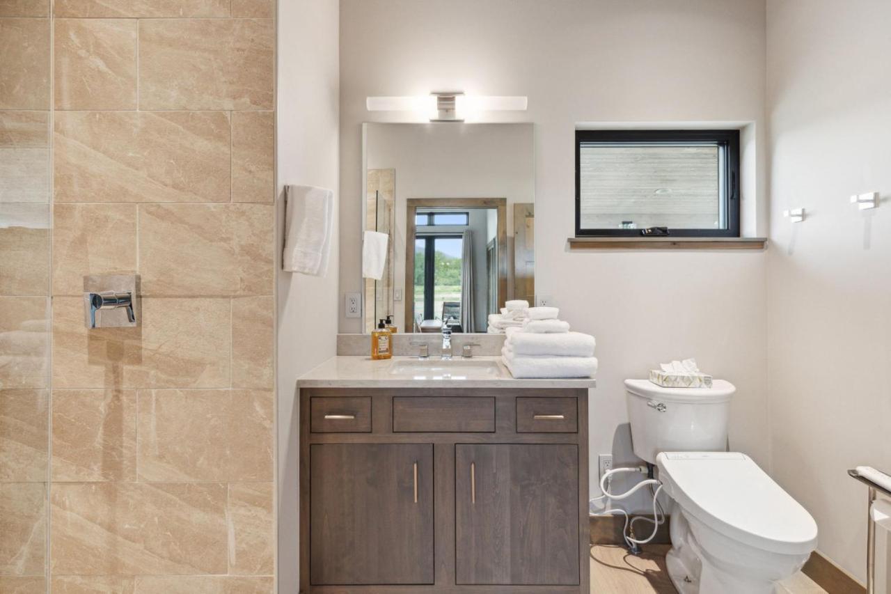 Mara Luxury Cabin- Maple Hamilton Exterior photo