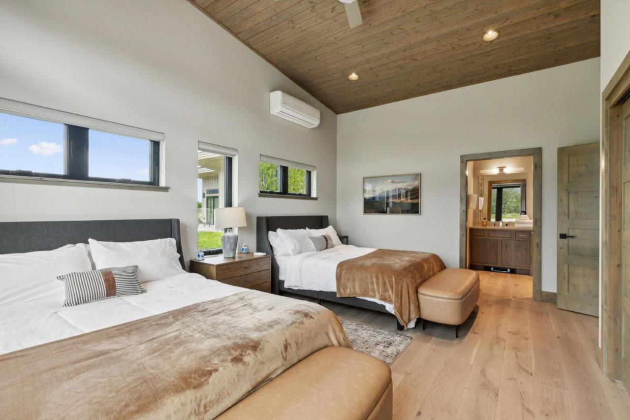 Mara Luxury Cabin- Maple Hamilton Exterior photo